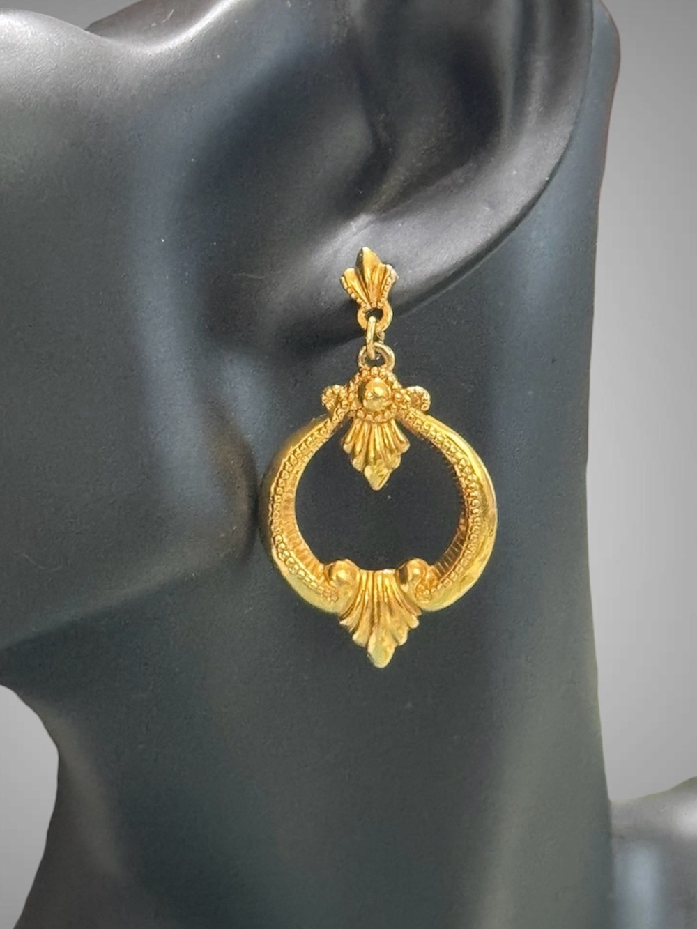 GOLD TONE DOOR KNOCKER EARRINGS